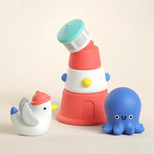 Itzy Stack & Squirt™ Bath + Water Toy