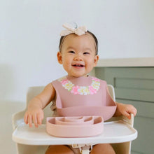 Silicone Bib in Plumeria Lei