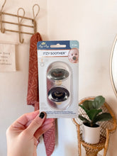 Soother Natural Rubber Pacifier Set (2-pack) - Camo/Midnight