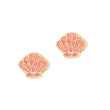 Shell Abrate Stud Earrings